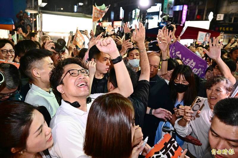 沈伯洋掃街引「洋流」現象，黃暐瀚點出與2018年韓流兩大相似之處