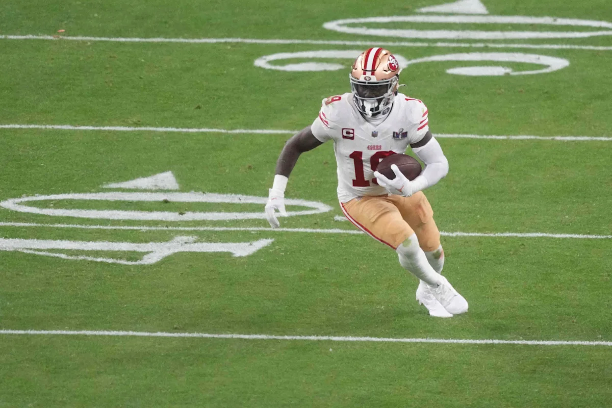 49ers Officially Sign Wide Receiver Deebo Samuel