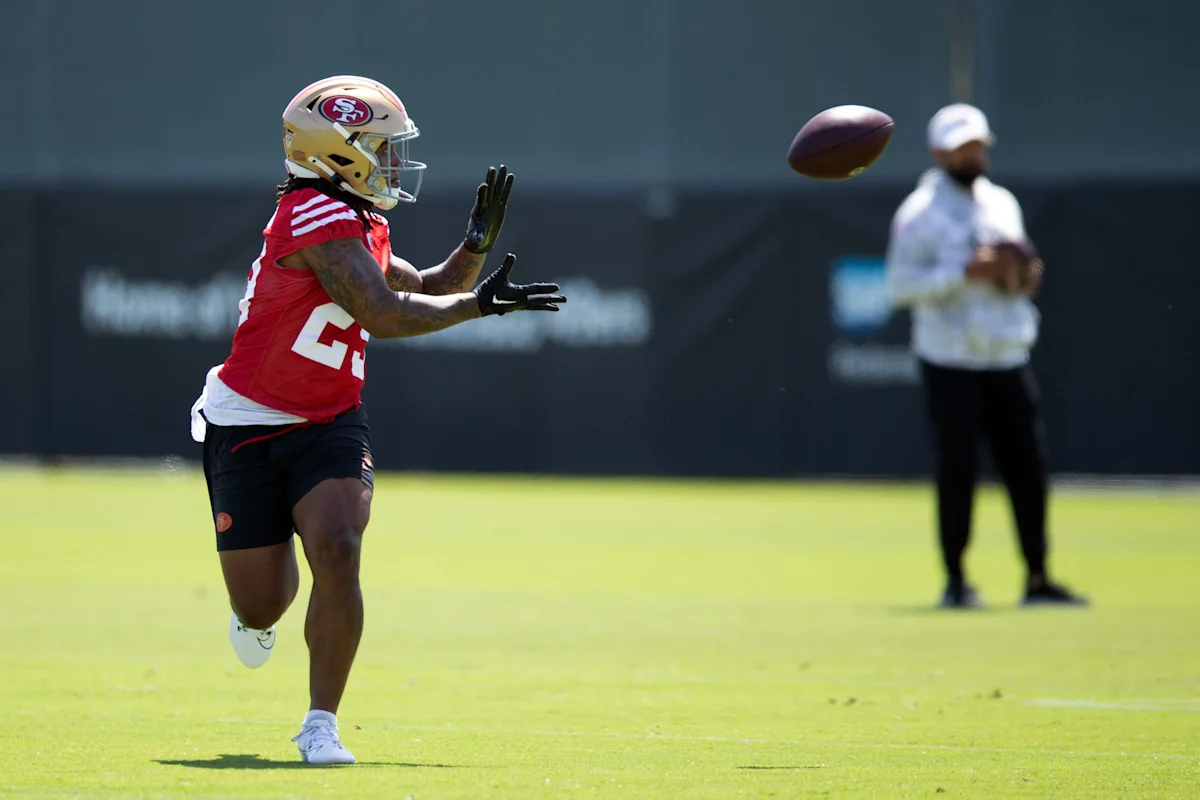 49ers Running Back Fractured Ribs in Practice