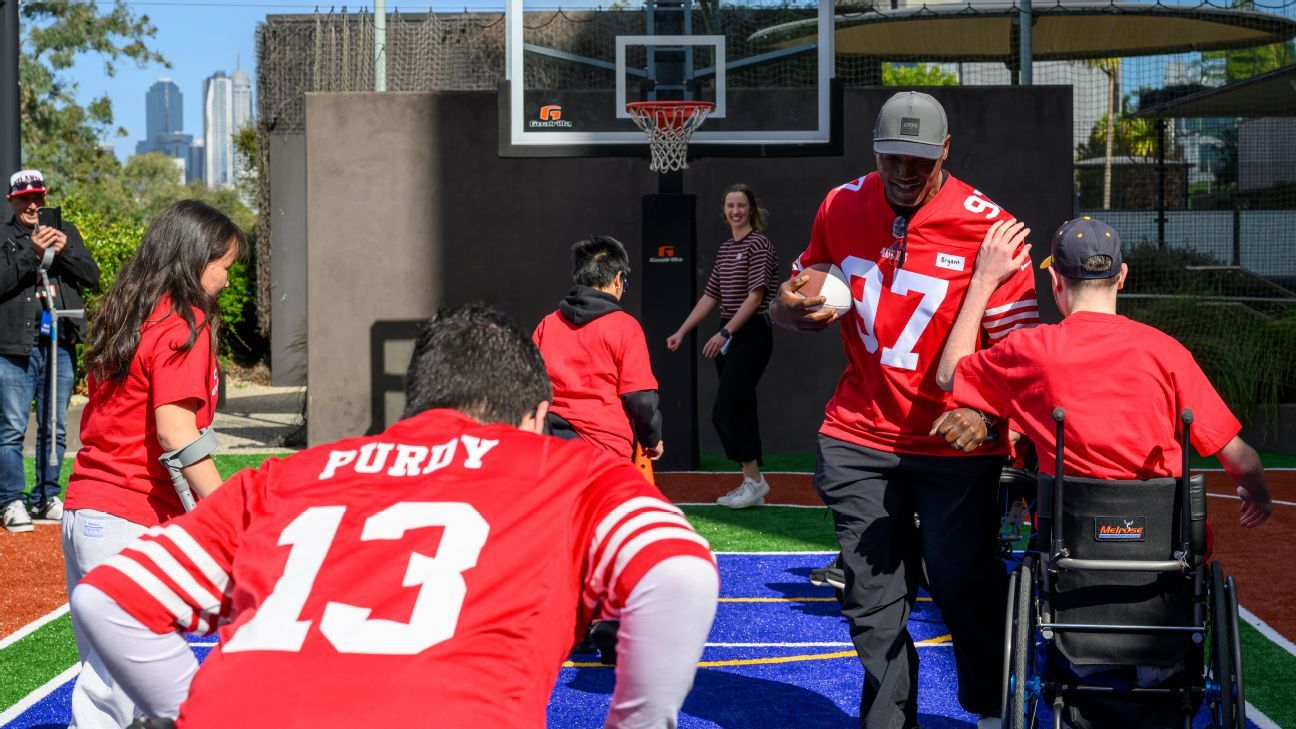Los 49ers Visitan Australia, Emocionando a los Aficionados