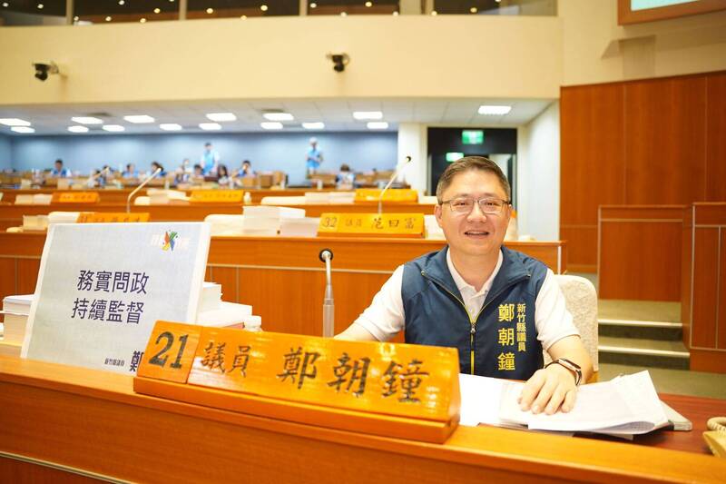 新竹公車路線5608面臨問題，台中超巨蛋BOT案簽約，成人女優揭露高收入與擇偶條件