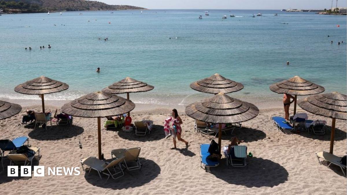 82-Year-Old Dies After Beach Fight Over Sunlounger in Greece