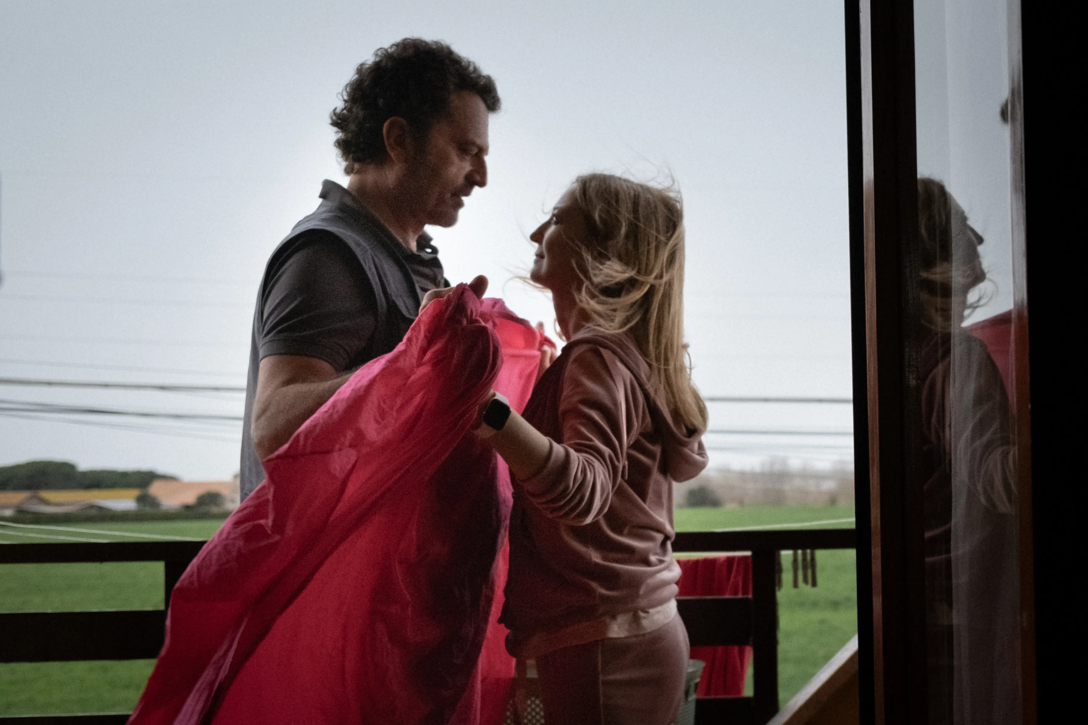 ‘Una Historia Común’ Explora la Distancia Emocional de una Pareja