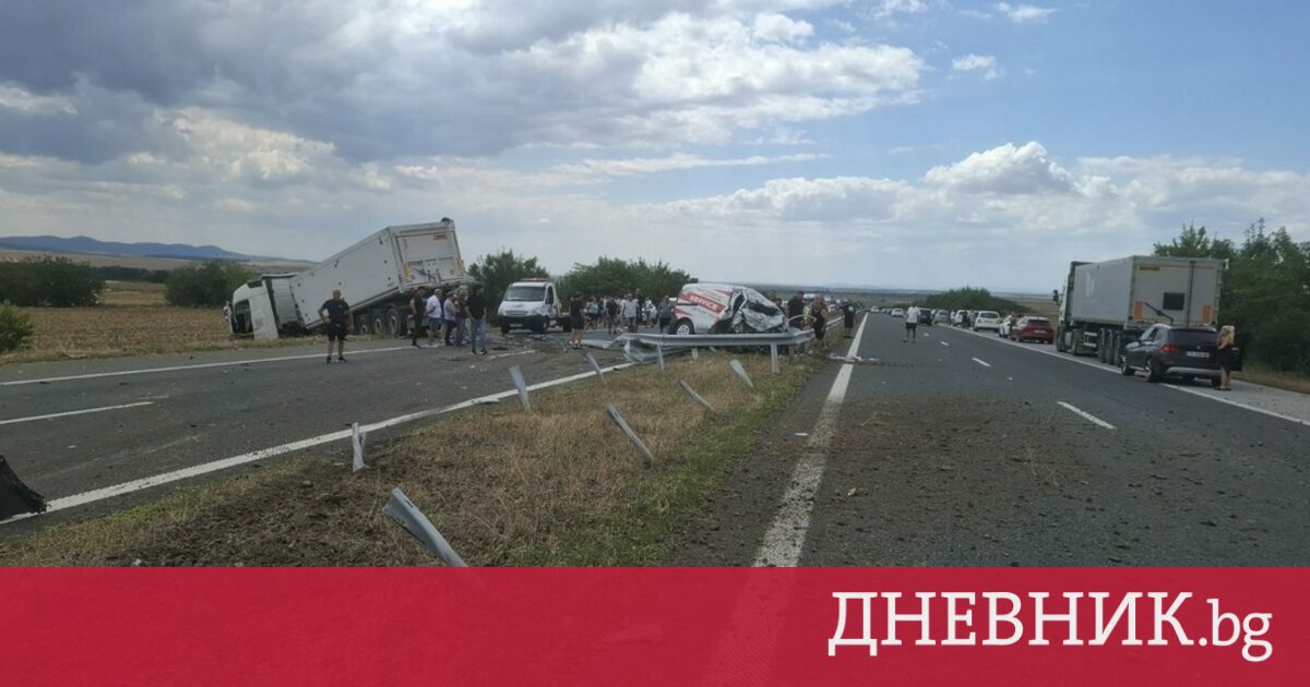 Един човек загина при катастрофа на магистрала "Тракия" близо до Карнобат