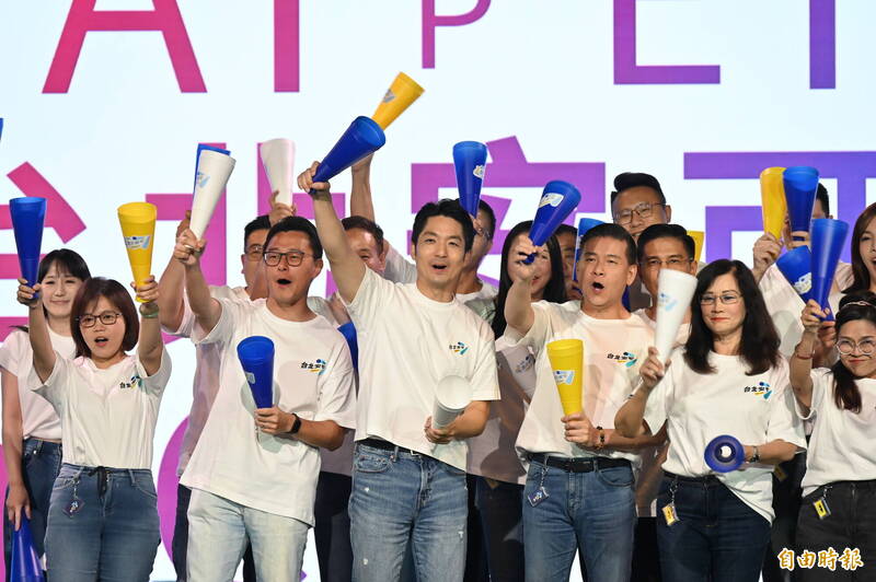 蔣萬安競選歌曲MV版權爭議、新北國慶晚會及各縣市敬老金政策