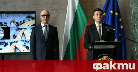 Удостоверени са машините за президентските избори през 2026 г.