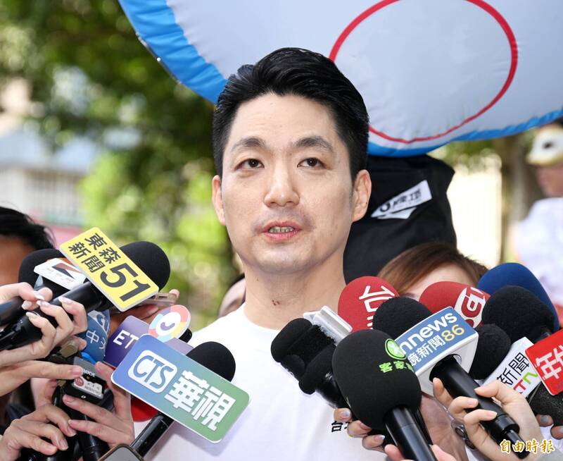 蔣萬安自曝請文化局長聯絡蔡康永 引發行政中立質疑
