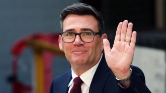 Анди Бърнам е утвърден за нов лидер на Лейбъристката партия