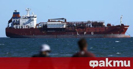 САЩ обмислят облекчаване на санкциите срещу „сенчести“ танкери за намаляване на разходите за превоз на петрол