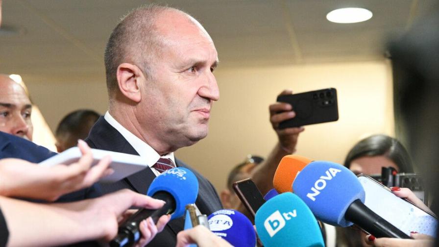 Радев: Изборите в неделя са избор между мира и войната