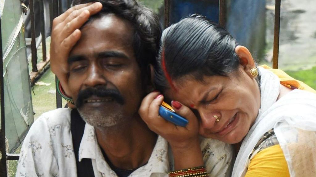 कोलकाता दुर्गा पूजा पंडाल भगदड़: 19 की मौत, भीड़ प्रबंधन पर सवाल