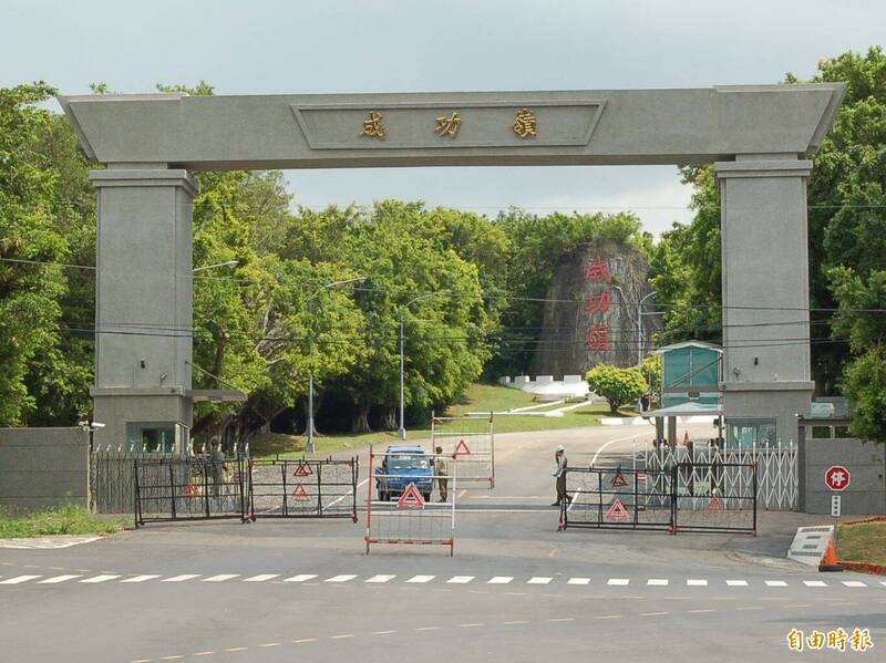 強颱薔琵影響多項活動，成功嶺營區開放延期、大巨蛋島語開幕延後、彰化警方出動無人機疏導交通