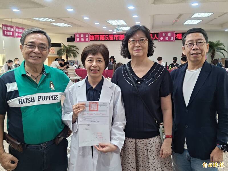 高雄市議員第八選區國民黨提名變動引發關注；味全龍隊奪得年度第一晉級台灣大賽，兄弟象隊熄滅猿隊封王魔術數字；屏東議員呼籲推動全客語實驗國小