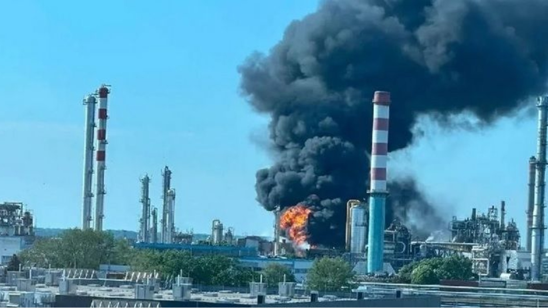 Русия губи контрол над нефтопреработвателната си промишленост, цените на горивата растат