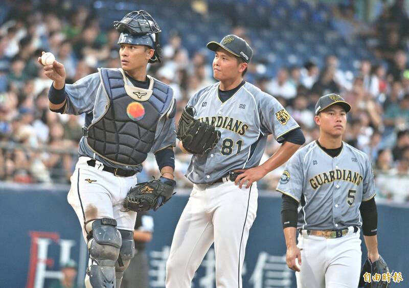 陳仕朋遭下放二軍後吞敗、陳柏凱首扛四棒表現失常