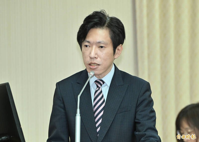 國民黨版無人載具條例遭副署、科技執法爭議及漫畫節規劃