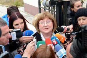 Съпругата на Цветан Василев осъди прокуратурата за бавно правосъдие
