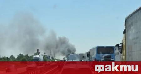 Пожар на тир затвори временно магистрала „Тракия“ в посока Бургас