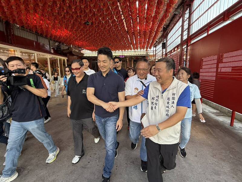 蔣萬安與陸委會就饒慶鈴參加海峽論壇爭議產生分歧