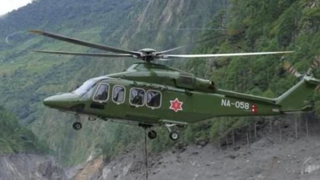 नेपाल में बाढ़: हेलीकॉप्टर बचाव अभियान और ग्लेशियर प्रदूषण का खतरा