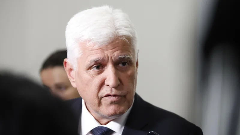 Военният министър потвърди руския произход на дроновете, атакували кораби в Черно море