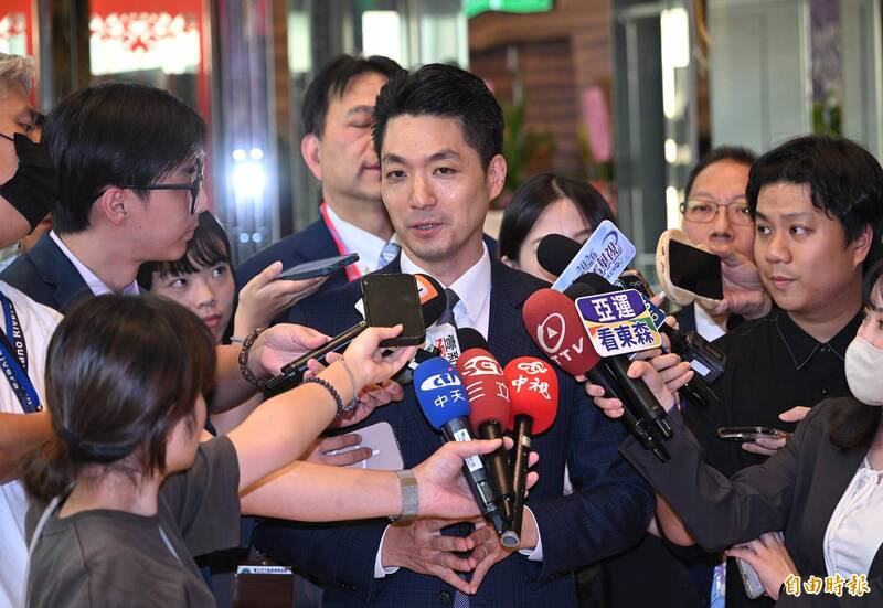 蔣萬安哈佛演講英文卡頓引關注；雲林綠能專區與三井建設案爭議再起