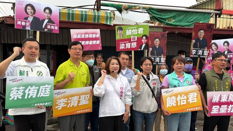 中秋連假交通湧現南下車潮，墾丁小琉球訂房率攀升；藍白合高雄選戰現曙光