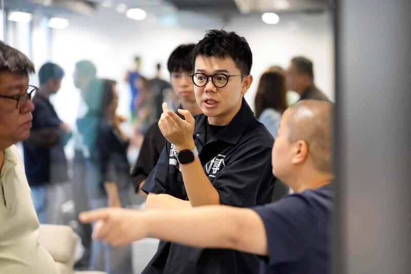 柯志恩呼籲關注苦難民生，張博洋質疑預算刪除