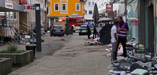 Acht Verletzte bei Fahrt durch Fußgängerzone in Hofgeismar