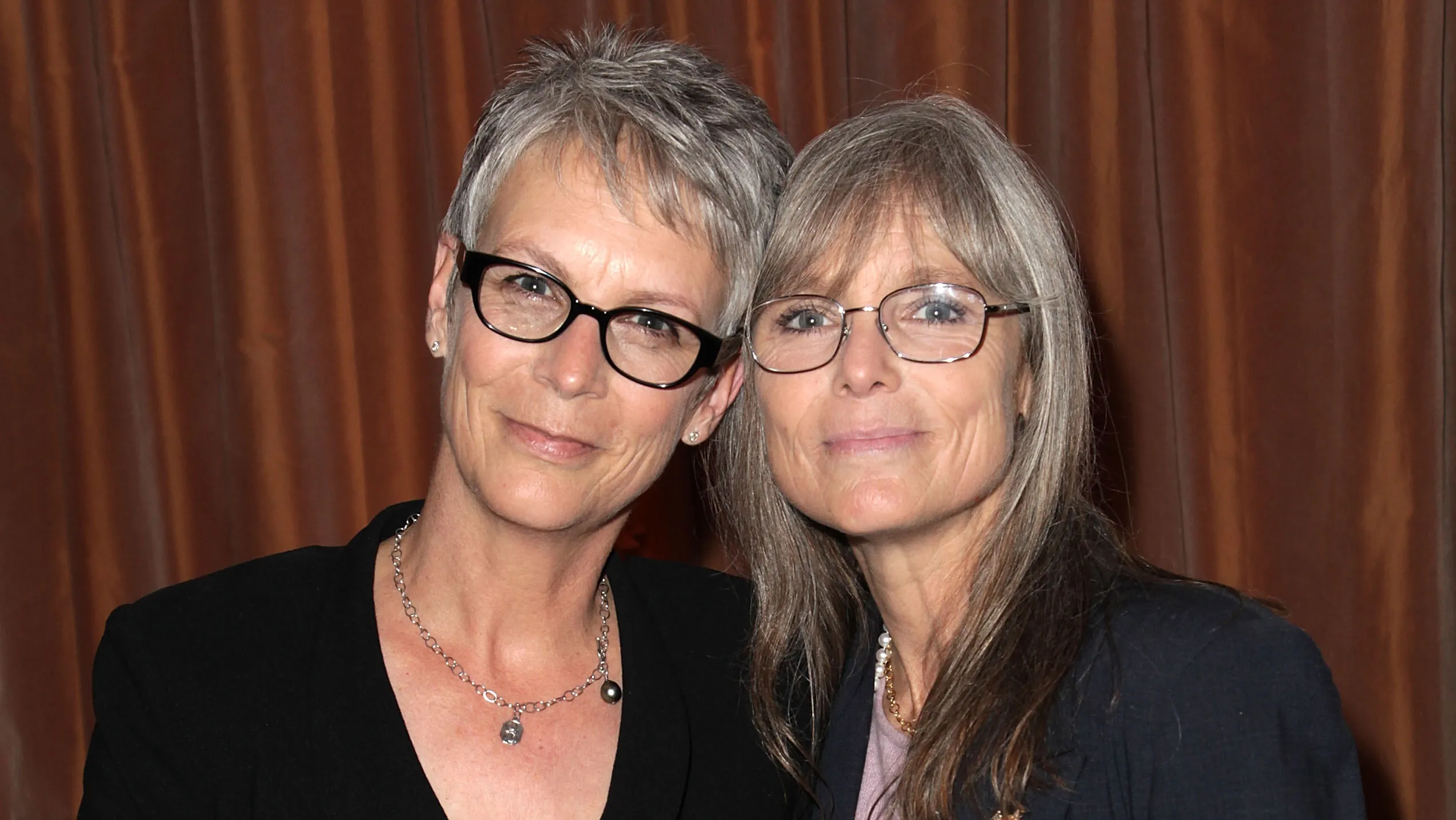 Actress Kelly Curtis Dies at 69