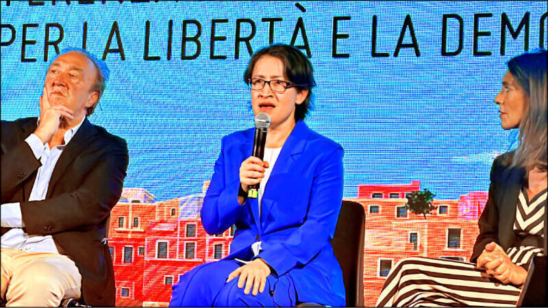 蕭美琴義大利訪問期間，疑似中共間諜現身；高金素梅助理涉協助逃亡