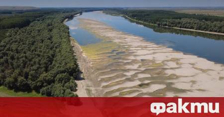Критично ниско ниво на Дунав блокира корабоплаването и създава проблеми с енергоснабдяването