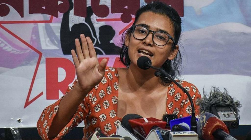 नेहा बोरा: बीजेपी समर्थक परिवार से वामपंथी आंदोलन की नेता तक