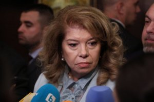 Илияна Йотова иска оставката на шефа на НСО след инцидент с журналистка