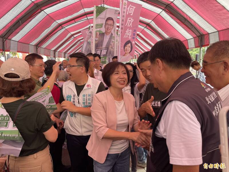 台中「純派戰士」挑戰台灣大道健走，力挺何欣純；蔣萬安規劃松機遷移，徐巧芯警示產業轉型危機；兩岸觀光市場冷熱對比