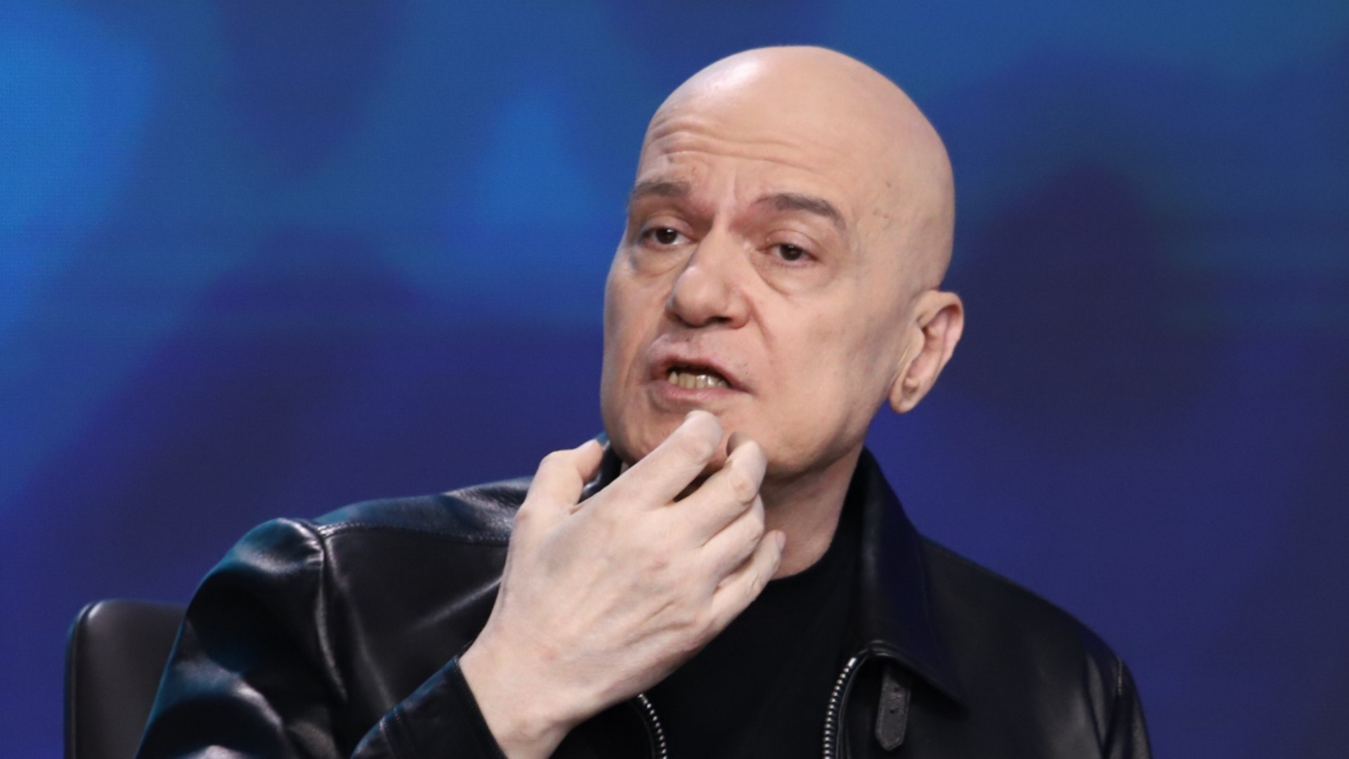 Телевизия 7/8 спира излъчване след седем години, обвинявайки големите медии в картел