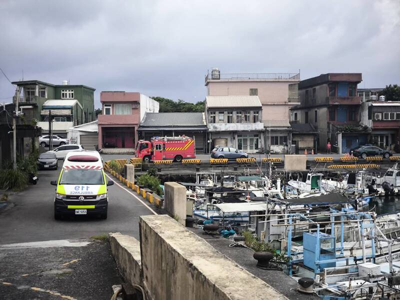 東北角遊艇翻覆，3人獲救、1人失蹤