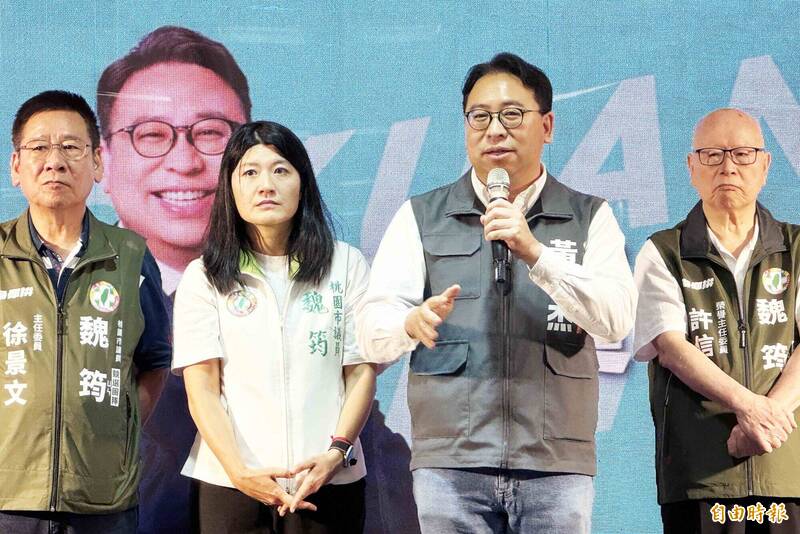 桃園市議員魏筠競選總部成立，綠營大咖齊聚；花蓮縣政府遭檢調搜索，光電案引發關注；蘇巧慧推動新北產業園區升級