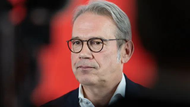 AfD-Politiker attackiert Jugendlichen und Datenzugriff verweigert