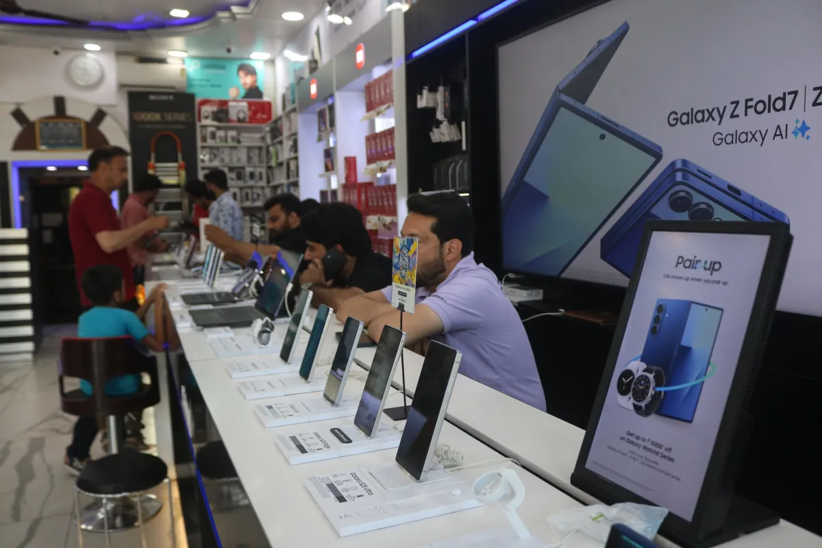 AI Boom Impacts India's Smartphone Market