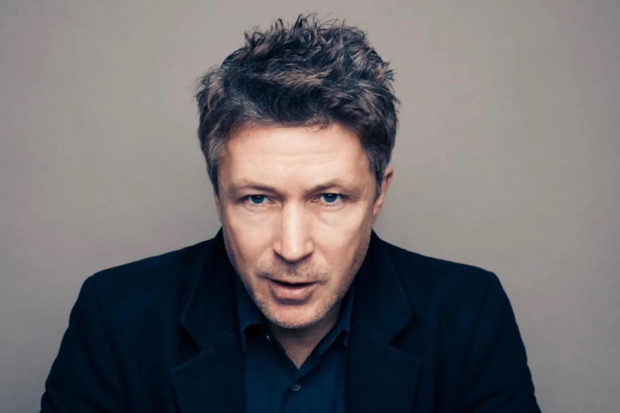 Aidan Gillen Criticizes TV Content Overload at Transilvania Festival