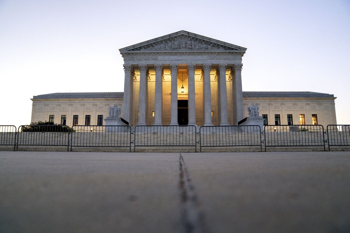 Alabama Officials Petition Supreme Court to Reinstate GOP-Drawn Congressional Map