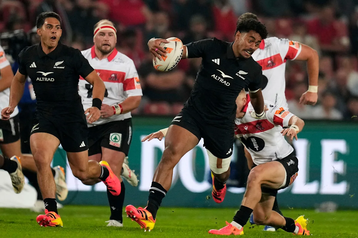 All Blacks Edge Lions in High-Scoring Ellis Park Match