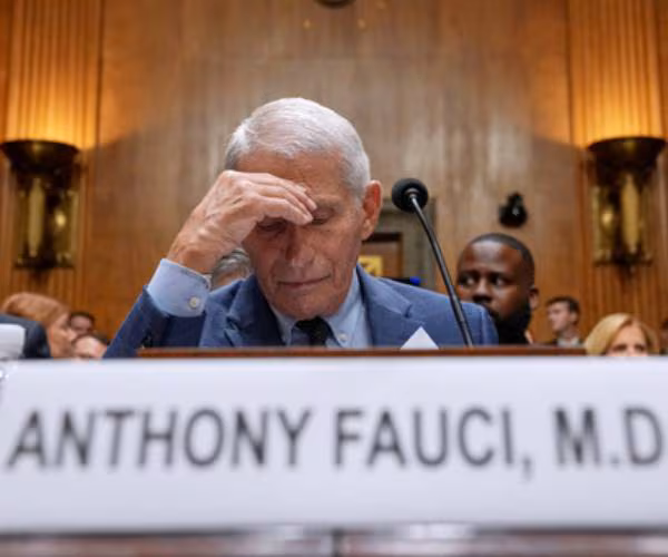 Anthony Fauci lehnt freiwilliges Erscheinen vor Senatsausschuss ab