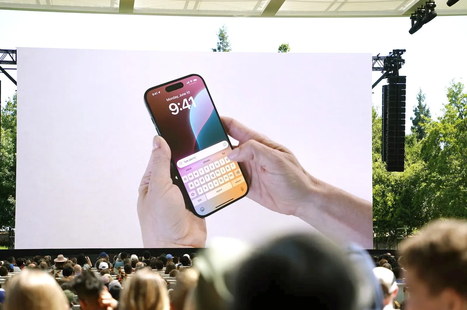 Apple Expected to Reintroduce New Siri at WWDC on Monday