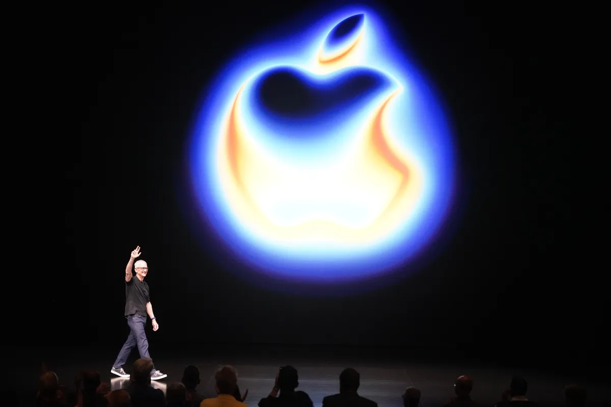Apple Proposes Commission on External iOS App Store Payments