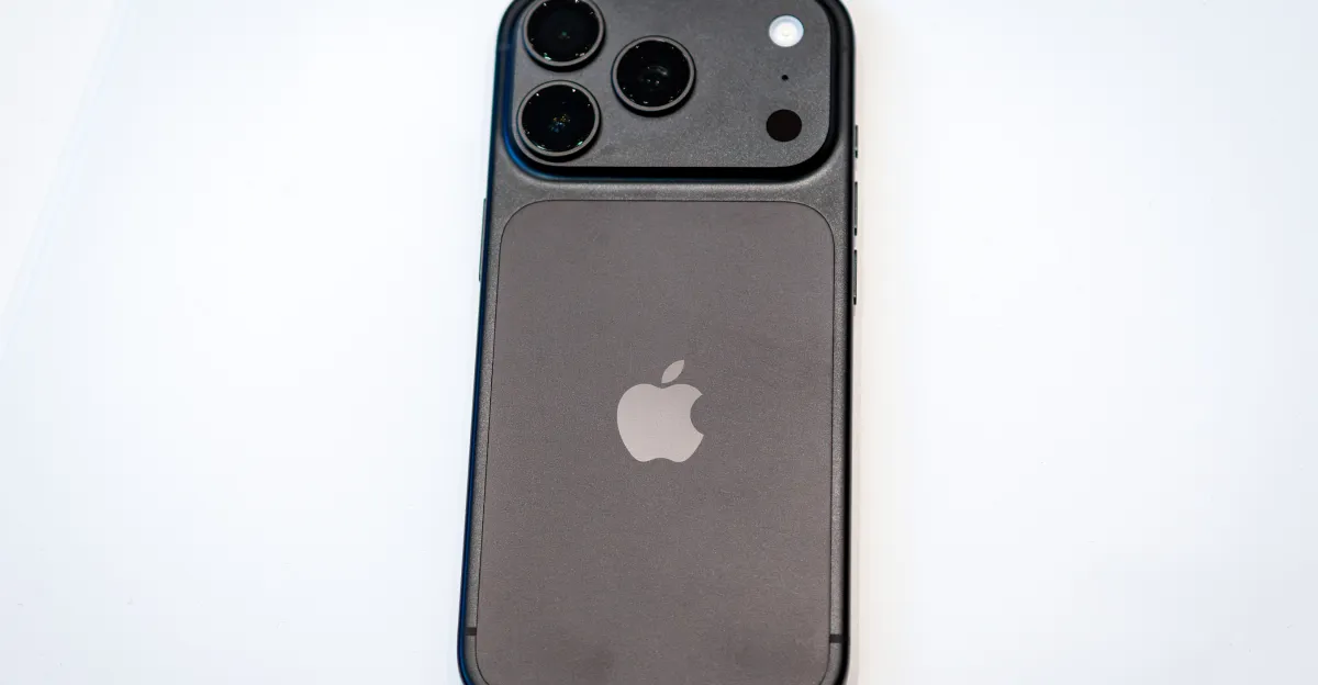 Apple Reintroduces Black Finish to iPhone Pro Lineup