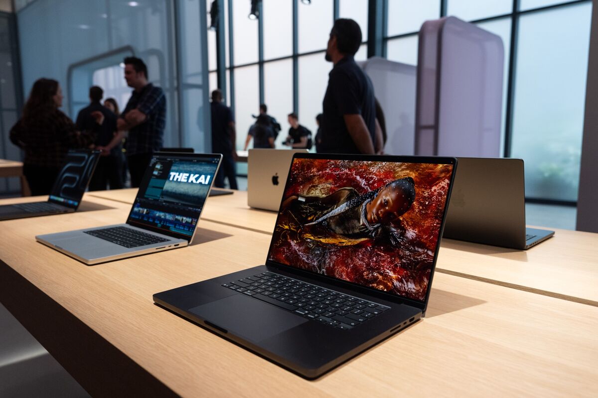 Apple’s Touch MacBook to Feature M5 Chips