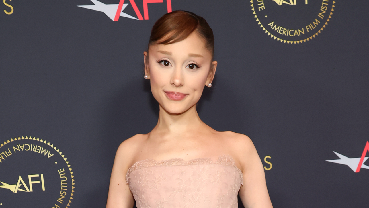 Ariana Grande to Limit Public Appearances After Tour