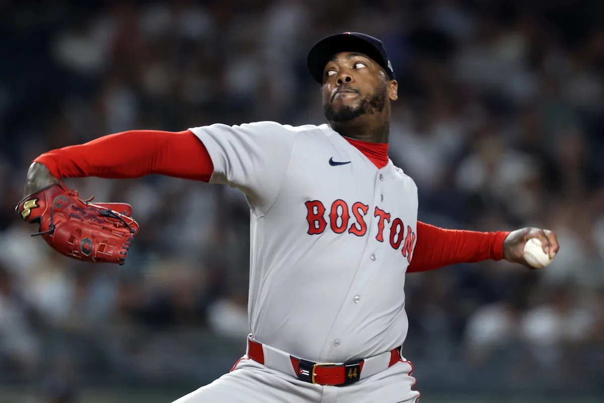 Aroldis Chapman Sets MLB Relief Pitching Strikeout Record